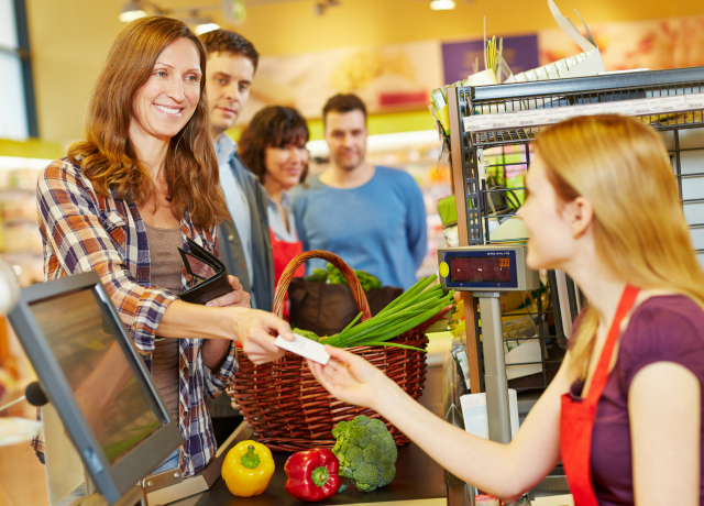 Így lehetsz a leggyorsabb, ha sorban állsz a kasszánál Így lehetsz a leggyorsabb, ha sorban állsz a kasszánál