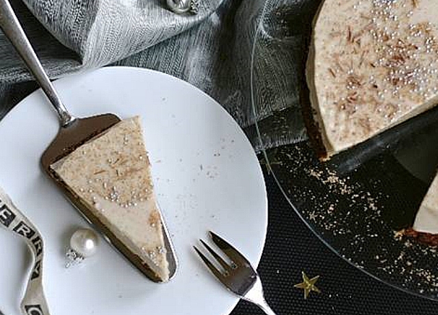 Íme az egyik legkülönlegesebb, legünnepibb desszert Szentestére:Tojáslikőr torta