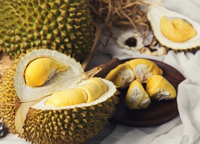 Láttatok már durián gyümölcsöt? És szagoltátok is? Ugyanis tudósok megfejtették a gyümölcs szúrós szagának titkát!