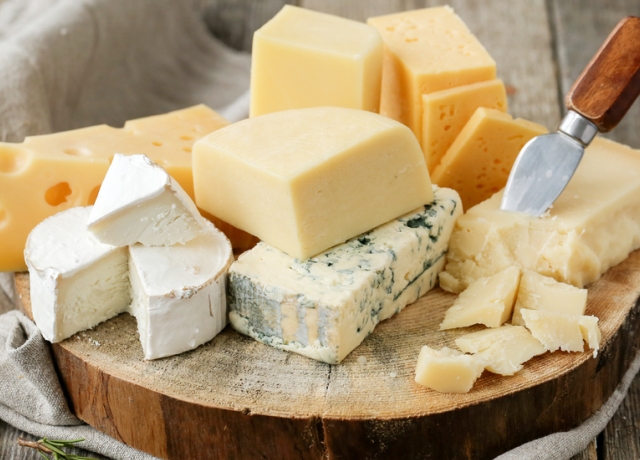 Sajtrajongók figyelem: a sajt is superfood lett