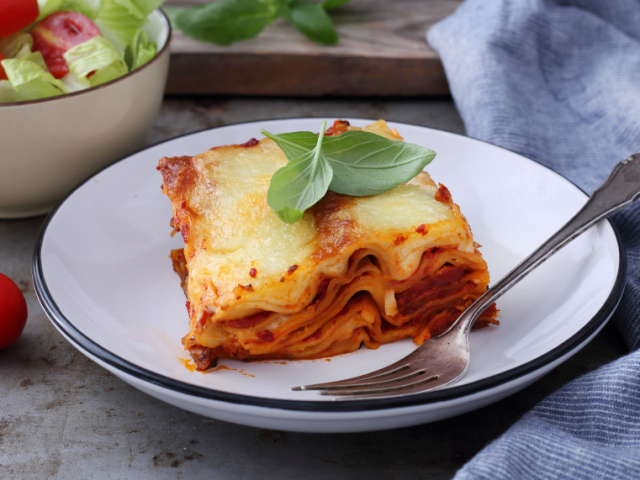 Kolbászos lasagne