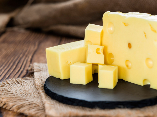 Meglepő, de igaz: a zene képes befolyásolni a sajt ízét