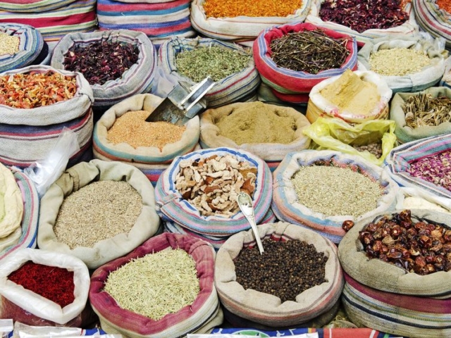 Ízesíts közel-keleti módra! Ilyen csodás kincseket rejtenek a híres fűszerbazárok
