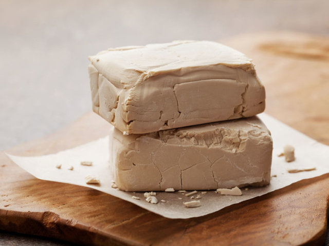 Mindenki nyugodjon le, továbbra is lesz friss élesztő, üzeni a gyártó