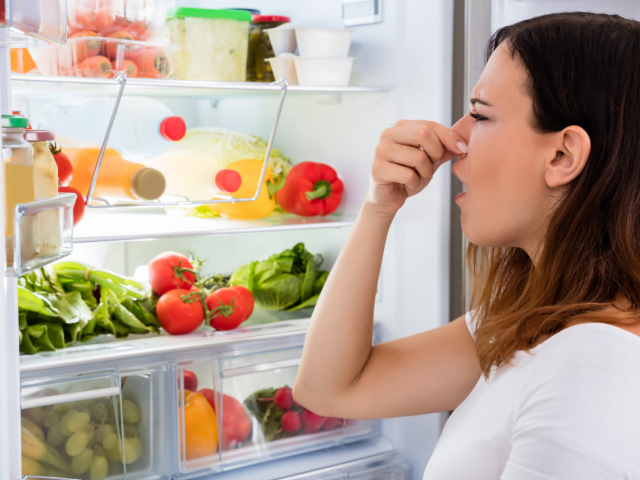Hogyan szagtalanítsuk a hűtőt profi módon?