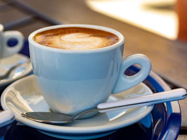 Zsírégetés koffeinnel! – Mutatjuk, hogyan segít a fogyásban a kávé
