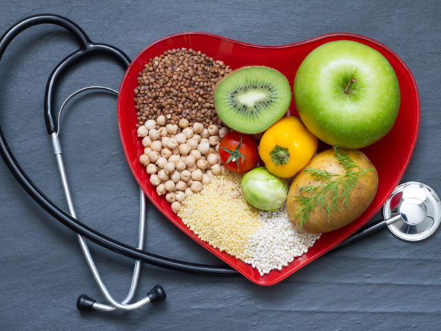 Milyen étrendet válasszunk szívünk egészségéért?