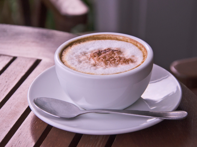 Mióta iszunk cappuccinót? És honnan kapta nevét a krémes ital?