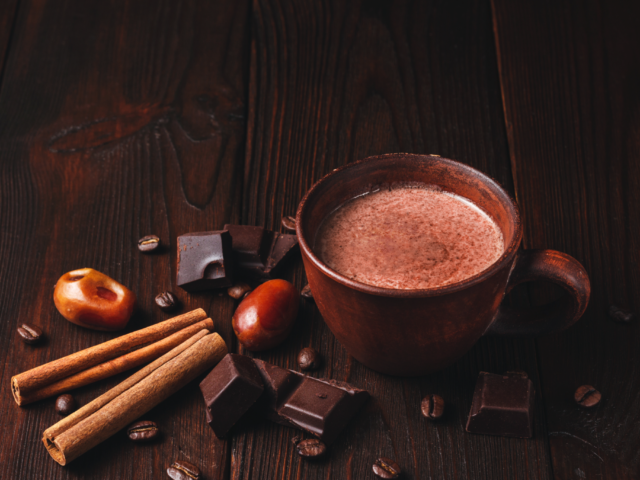 Hogyan isszák az emberek a forró csokit a nagyvilágban?
